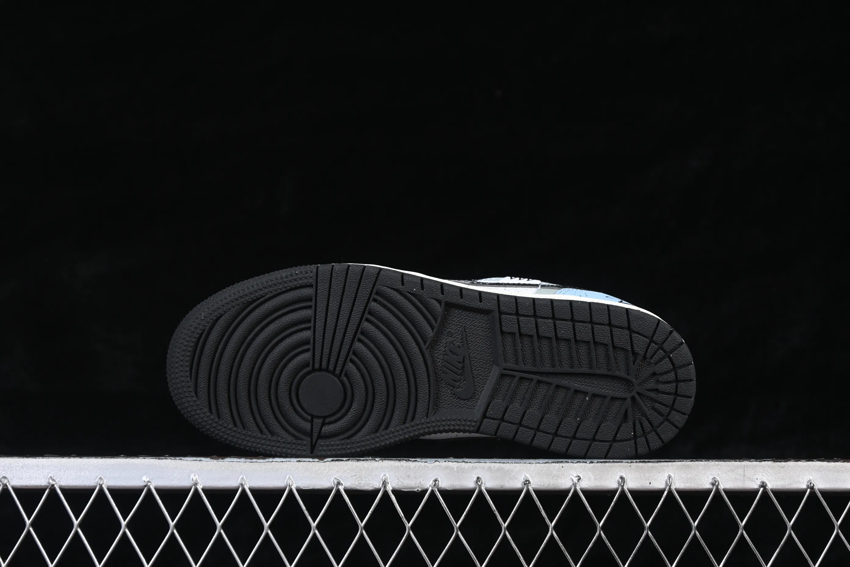 All categories Air Jordan Jordan series basketball shoes Air Jordan 1 Low Air Jordan 1 Low AJ1 Joe 1 Year of the Horse limited low-top cultural casual sneakers 553560-081